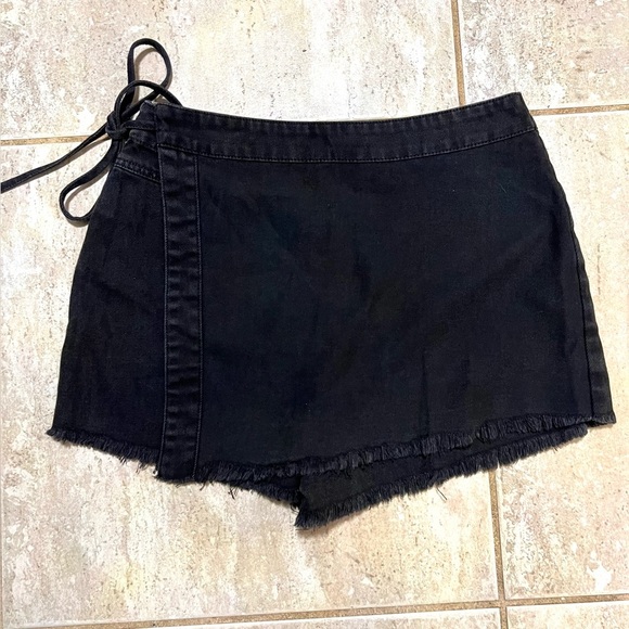 🖤Rewash Black Denim Raw-Edge Hemline Classic Wrap Tie Skirt Skort🖤SZ 3 - Picture 9 of 11